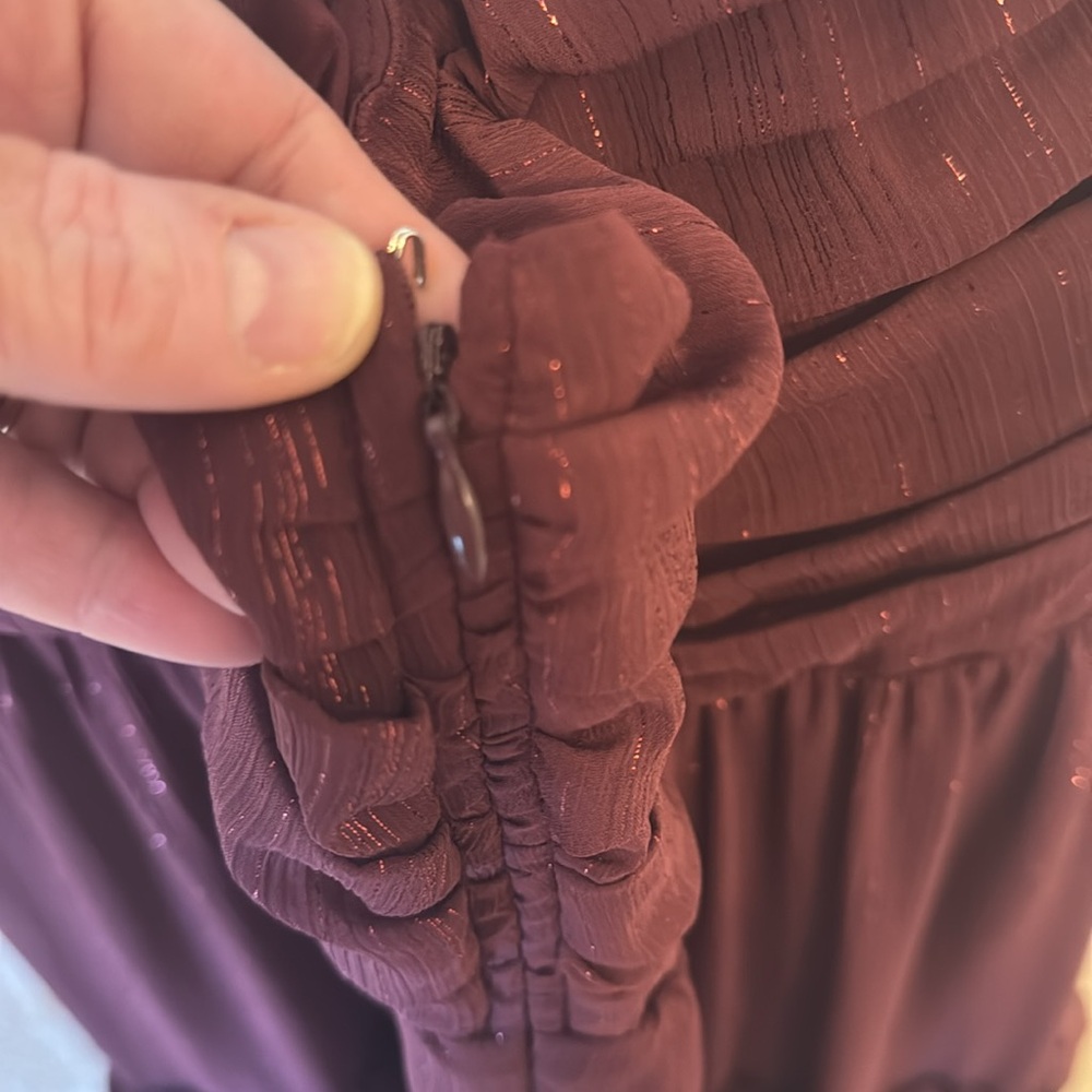 Elegant Burgundy maxi dress NWT - Picture 10 of 11